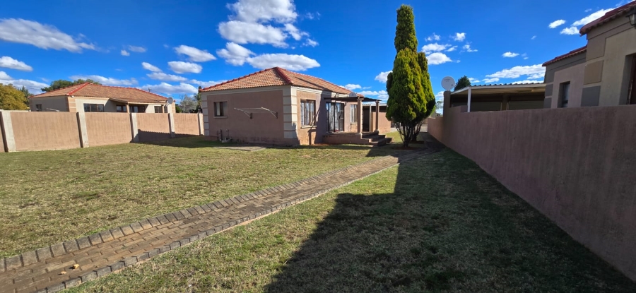 2 Bedroom Property for Sale in Flamwood North West